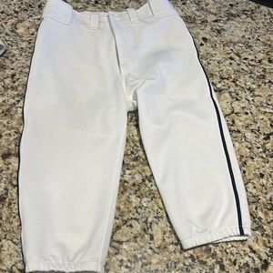 Boys YXL Mizuno Knickers with navy piping